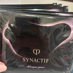 SOLD OUT Cle de Peau Beaute Synactif Eye Mask ~ Luxury Eye Ritual